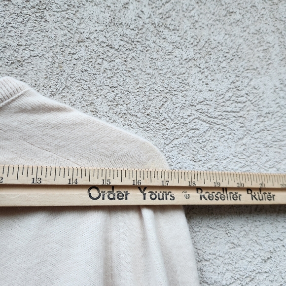 Vintage IZOD LACOSTE Men’s Sweater Large Cream Grandpa Classic Preppy Alligator - Picture 8 of 10